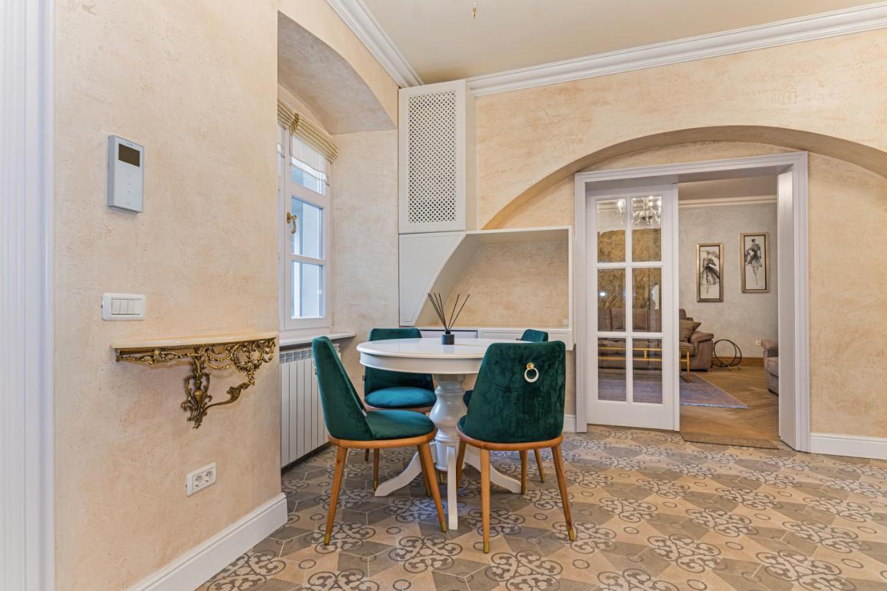 Krone Apartment Brasov Ngoại thất bức ảnh