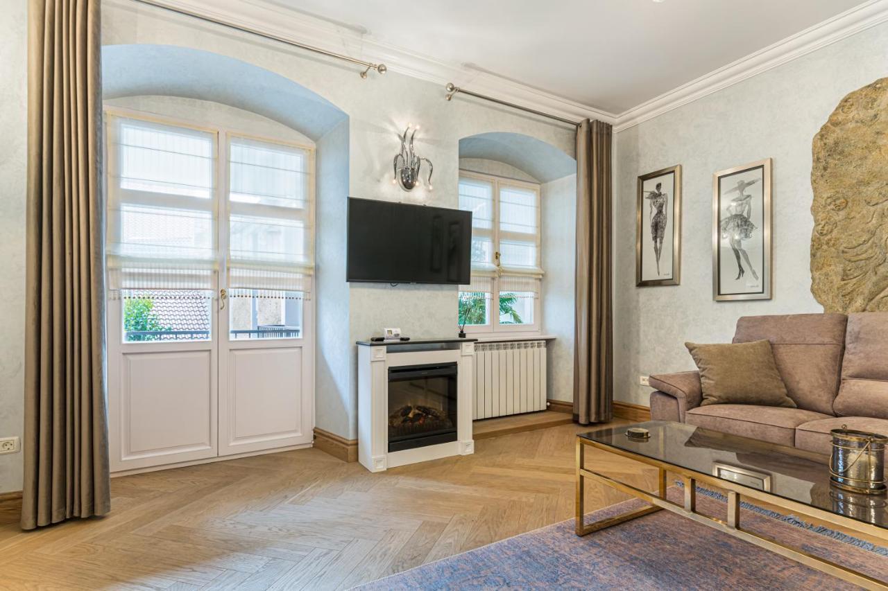 Krone Apartment Brasov Ngoại thất bức ảnh