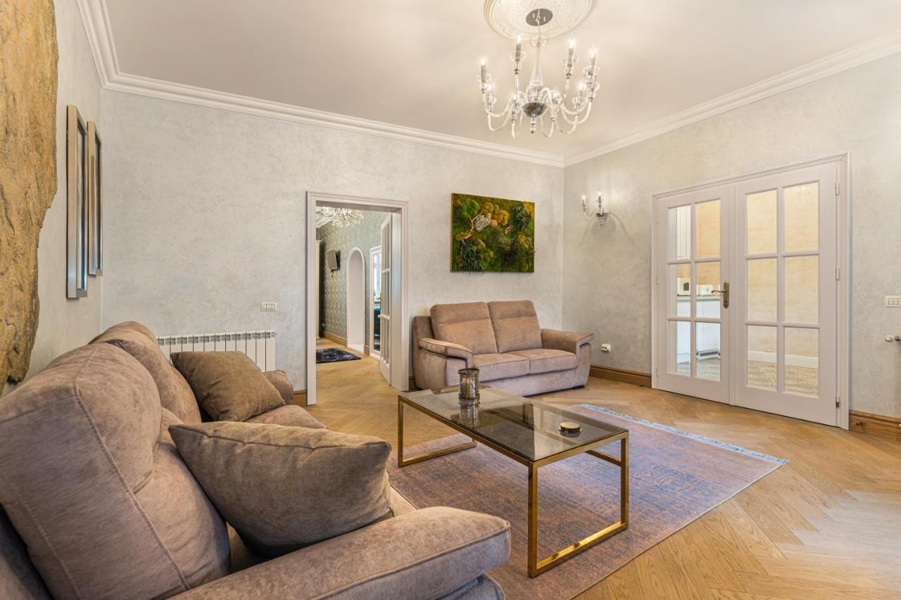 Krone Apartment Brasov Ngoại thất bức ảnh