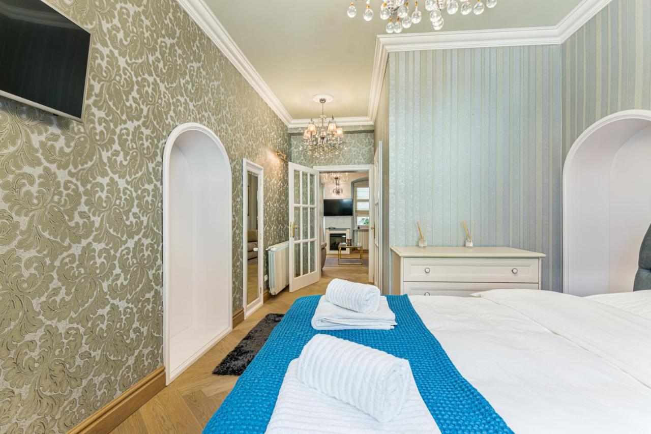 Krone Apartment Brasov Ngoại thất bức ảnh